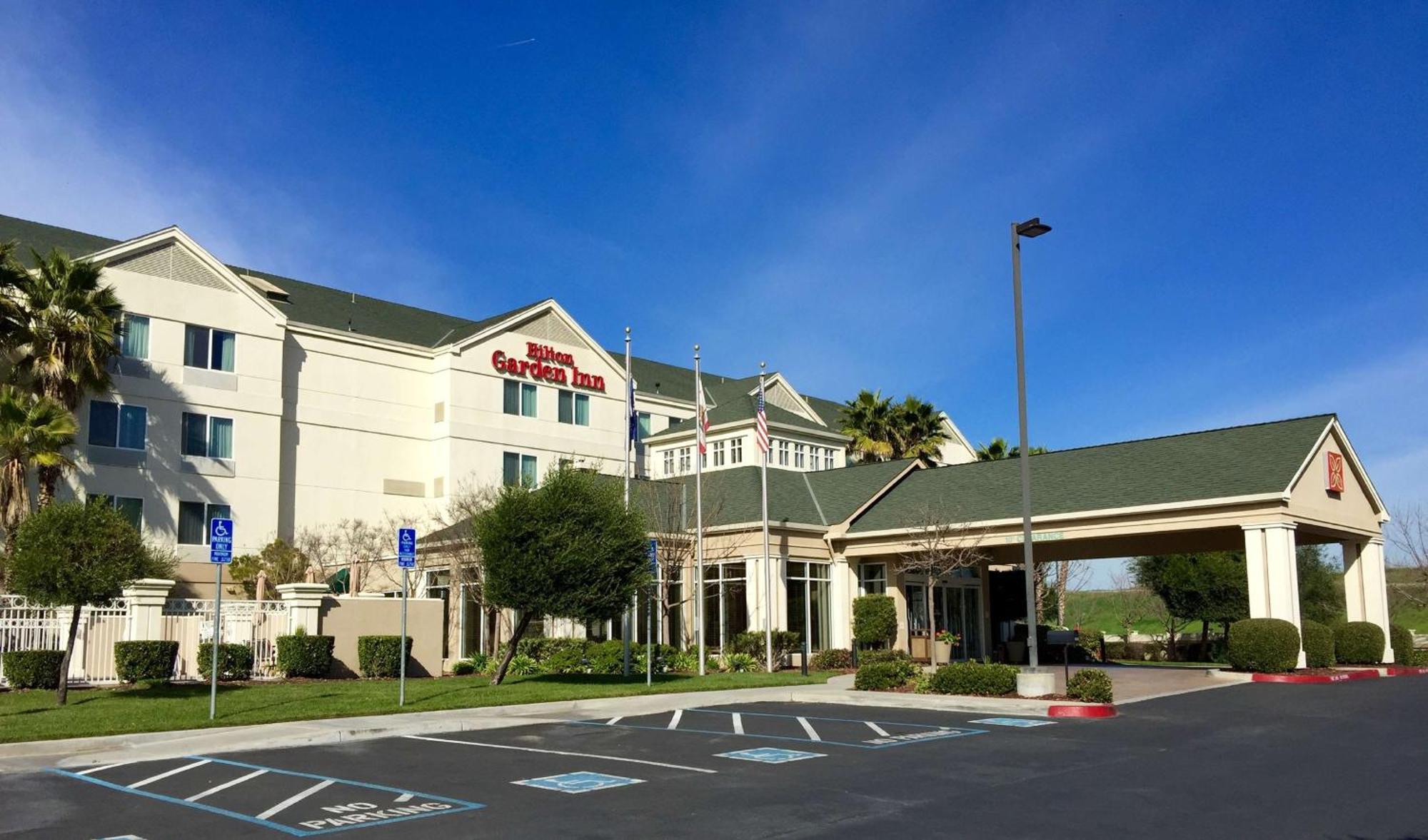 Hilton Garden Inn Гилрой Экстерьер фото